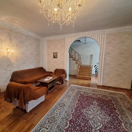 Guest House Vanadzor Bagian luar foto